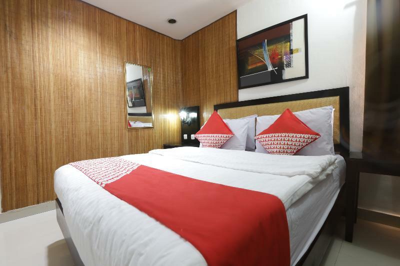 Oyo 161 Dc Utan Kayu 2*