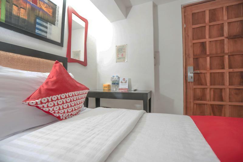 Oyo 161 Dc Utan Kayu Hotel Jakarta