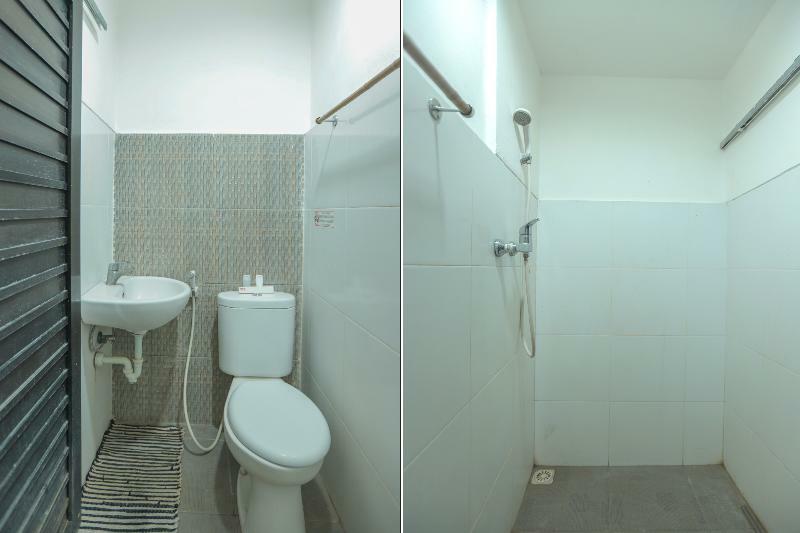 Oyo 161 Dc Utan Kayu Hotel 2*